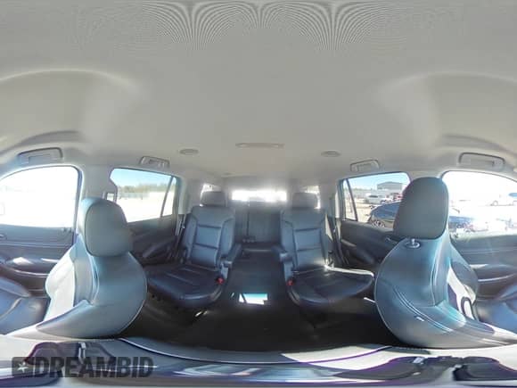 2019 Chevrolet Tahoe LT z VIN 1GNSKBKC8KR295232, wystawiony jako Copart lot #85880395 z przebiegiem 86 415 mil mil oraz Szkoda całkowita • Salvage title. Historia ofert i sprzedaży dostępna na DreamBid. Obrazek 15.