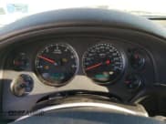 ✅ 2008 Chevrolet Suburban 2LT • VIN: 1GNFK16368R195144 • Lot: 74033334. Wystawiony na Copart z przebiegiem 177 462 mil. Bezpłatny archiwum sprzedaży aukcyjnych z USA i szczegółowy raport historii pojazdu na DreamBid. Zdjęcie 9.