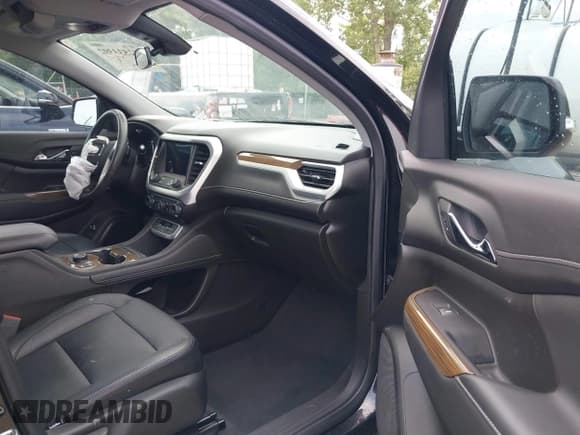 ✅ 2023 GMC Acadia SLE • VIN: 1GKKNKL44PZ194191 • Lot: 42533392. Wystawiony na IAAI z przebiegiem 21 985 mil. Bezpłatny archiwum sprzedaży aukcyjnych z USA i szczegółowy raport historii pojazdu na DreamBid. Zdjęcie 5.