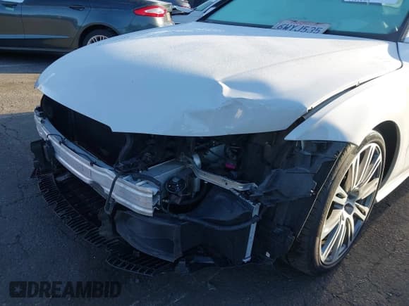 ✅ 2012 Audi A7 Prestige • VIN: WAU2GAFC4CN173116 • Lot: 41610049. Listed on IAAI with 195,019 mi. Free auction sales archive from the USA and detailed vehicle history report at DreamBid. Image 6.