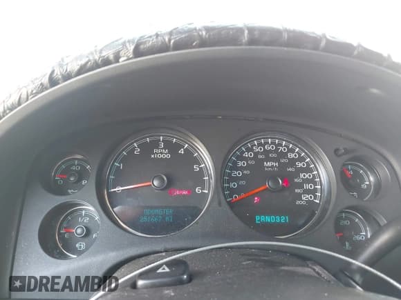 ✅ 2008 Chevrolet Silverado 1500 LTZ • VIN: 2GCEK13Y281241713 • Lot: 42490545. Listed on IAAI with 251,667 mi. Free auction sales archive from the USA and detailed vehicle history report at DreamBid. Image 7.