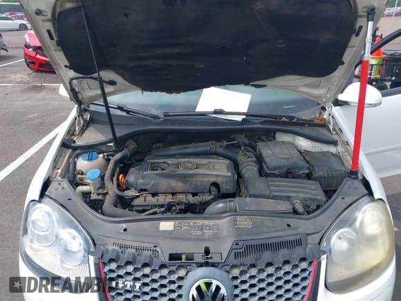 ✅ 2009 Volkswagen Golf GTI • VIN: WVWHD91K59W034022 • Лот: 42900103. Опубликован ранее на IAAI с пробегом 167 017 миль. Бесплатный доступ к архиву аукционных продаж из США и подробный отчёт об истории автомобиля на DreamBid. Изображение 10.