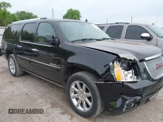 ✅ 2007 GMC Yukon XL • VIN: 1GKFK66877J397753 • Lot: 42271958. Wystawiony na IAAI z przebiegiem 272 259 mil. Bezpłatny archiwum sprzedaży aukcyjnych z USA i szczegółowy raport historii pojazdu na DreamBid. Zdjęcie 1.