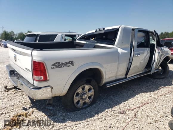 ✅ 2018 Ram 2500 Laramie • VIN: 3C6UR5NJ3JG252142 • Lot: 58724454. Listed on Copart with 99,079 mi. Free auction sales archive from the USA and detailed vehicle history report at DreamBid. Image 3.