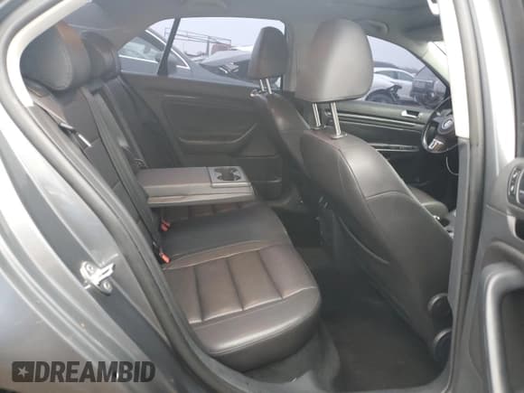 ✅ 2010 Volkswagen Jetta SE • VIN: 3VWRZ7AJ6AM045131 • Lot: 93412405. Listed on Copart with 151,915 mi. Free auction sales archive from the USA and detailed vehicle history report at DreamBid. Image 10.