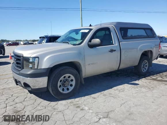 2007 GMC Sierra 1500 Work Truck with VIN 1GTEC14X67Z625860, listed as a Copart auction lot 86104225 with 118,452 mi miles and Salvage title. Bid and sale history available at DreamBid. Image 1.