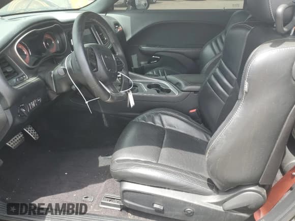 ✅ 2018 Dodge Challenger SRT Hellcat Widebody • VIN: 2C3CDZC97JH146395 • Lot: 49665774. Wystawiony na Copart z przebiegiem 47 495 mil. Bezpłatny archiwum sprzedaży aukcyjnych z USA i szczegółowy raport historii pojazdu na DreamBid. Zdjęcie 7.