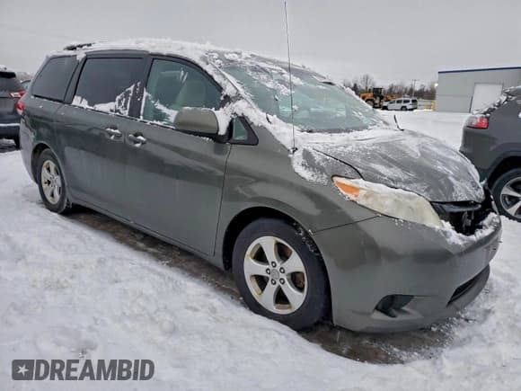 ✅ 2011 Toyota Sienna LE • VIN: 5TDKK3DC1BS103694 • Лот: 94879665. Опубликован ранее на Copart с пробегом 204 052 миль. Бесплатный доступ к архиву аукционных продаж из США и подробный отчёт об истории автомобиля на DreamBid. Изображение 4.