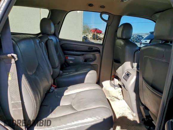 ✅ 2003 Chevrolet Tahoe Commercial • VIN: 1GNEK13ZX3R277987 • Lot: 94215075. Listed on Copart with 150,715 mi. Free auction sales archive from the USA and detailed vehicle history report at DreamBid. Image 11.