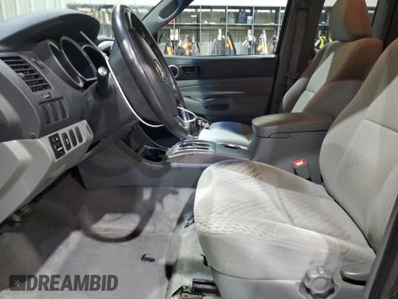 ✅ 2011 Toyota Tacoma • VIN: 5TFTX4CN3BX008370 • Лот: 84602605. Опубликован ранее на Copart с пробегом 39 606 миль. Бесплатный доступ к архиву аукционных продаж из США и подробный отчёт об истории автомобиля на DreamBid. Изображение 7.