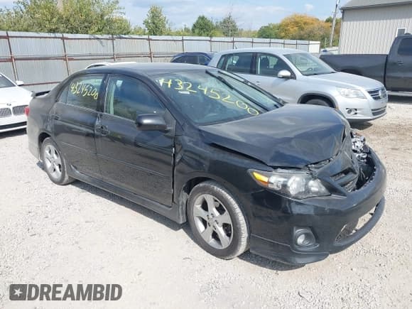 ✅ 2013 Toyota Corolla LE • VIN: 5YFBU4EE3DP187786 • Lot: 43245200. Wystawiony na IAAI z przebiegiem 131 790 mil. Bezpłatny archiwum sprzedaży aukcyjnych z USA i szczegółowy raport historii pojazdu na DreamBid. Zdjęcie 1.