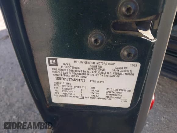 ✅ 2004 Chevrolet Suburban LT • VIN: 1GNEC16Z74J201779 • Лот: 41455901. Опубликован ранее на IAAI с пробегом Не указан. Бесплатный доступ к архиву аукционных продаж из США и подробный отчёт об истории автомобиля на DreamBid. Изображение 9.