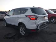 ✅ 2017 Ford Escape SE • VIN: 1FMCU9G93HUB82173 • Lot: 43737745. Listed on IAAI with 171,768 mi. Free auction sales archive from the USA and detailed vehicle history report at DreamBid. Image 3.