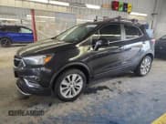 ✅ 2020 Buick Encore Preferred • VIN: KL4CJESB6LB326748 • Lot: 70831245. Wystawiony na Copart z przebiegiem 98 750 mil. Bezpłatny archiwum sprzedaży aukcyjnych z USA i szczegółowy raport historii pojazdu na DreamBid. Zdjęcie 1.