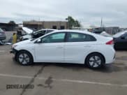 ✅ 2019 Hyundai Ioniq Blue • VIN: KMHC65LC9KU122779 • Lot: 41722347. Wystawiony na IAAI z przebiegiem 75 644 mil. Bezpłatny archiwum sprzedaży aukcyjnych z USA i szczegółowy raport historii pojazdu na DreamBid. Zdjęcie 14.