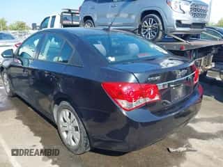 2013 Chevrolet Cruze LS z VIN 1G1PA5SH6D7252921, wystawiony jako IAAI lot #43276487 z przebiegiem 147 052 mil mil oraz . Historia ofert i sprzedaży dostępna na DreamBid. Obrazek 3.