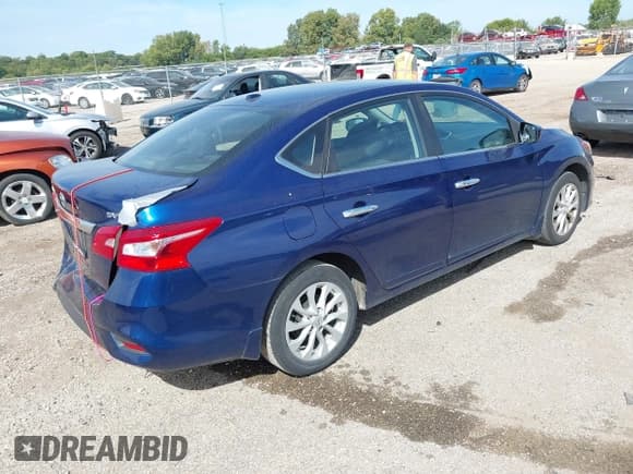 ✅ 2018 Nissan Sentra S • VIN: 3N1AB7AP7JY294753 • Лот: 43190880. Опубликован ранее на IAAI с пробегом 66 833 миль. Бесплатный доступ к архиву аукционных продаж из США и подробный отчёт об истории автомобиля на DreamBid. Изображение 4.