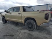 ✅ 2017 Toyota Tundra SR5 • VIN: 5TFDW5F15HX662978 • Лот: 84483965. Опубликован ранее на Copart с пробегом 201 312 миль. Бесплатный доступ к архиву аукционных продаж из США и подробный отчёт об истории автомобиля на DreamBid. Изображение 2.