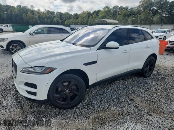 ✅ 2017 Jaguar F-Pace 20d Prestige • VIN: SADCK2BNXHA498312 • Lot: 85556325. Wystawiony na Copart z przebiegiem 154 711 mil. Bezpłatny archiwum sprzedaży aukcyjnych z USA i szczegółowy raport historii pojazdu na DreamBid. Zdjęcie 1.