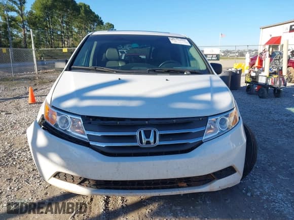 ✅ 2011 Honda Odyssey EX-L • VIN: 5FNRL5H69BB054793 • Lot: 43590628. Wystawiony na IAAI z przebiegiem 240 909 mil. Bezpłatny archiwum sprzedaży aukcyjnych z USA i szczegółowy raport historii pojazdu na DreamBid. Zdjęcie 12.