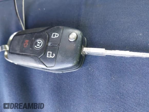 ✅ 2019 Ford F-250 XL • VIN: 1FT7W2BT7KEE03043 • Лот: 43128632. Опубликован ранее на IAAI с пробегом 178 854 миль. Бесплатный доступ к архиву аукционных продаж из США и подробный отчёт об истории автомобиля на DreamBid. Изображение 11.