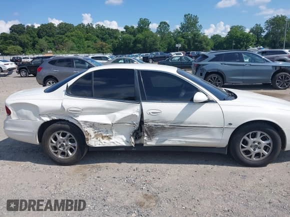 ✅ 2002 Oldsmobile Intrigue GL • VIN: 1G3WS52H52F141134 • Lot: 42733409. Wystawiony na IAAI z przebiegiem 206 973 mil. Bezpłatny archiwum sprzedaży aukcyjnych z USA i szczegółowy raport historii pojazdu na DreamBid. Zdjęcie 12.