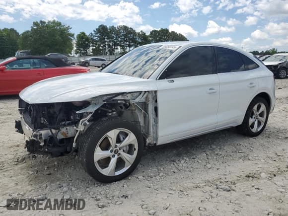 ✅ 2022 Audi Q5 Sportback S line Premium Plus • VIN: WA15AAFY2N2049972 • Lot: 56050245. Listed on Copart with 42,730 mi. Free auction sales archive from the USA and detailed vehicle history report at DreamBid. Image 1.