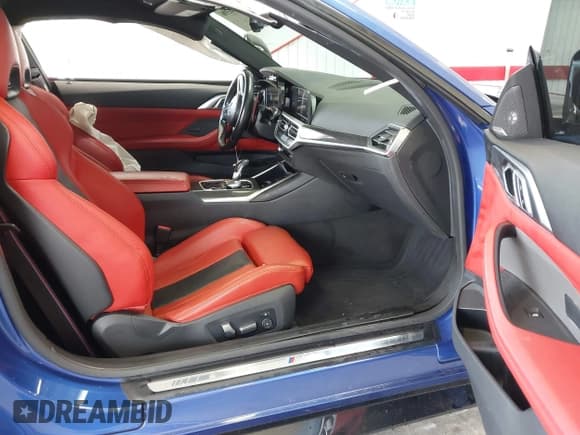 ✅ 2023 BMW M4 Competition • VIN: WBS33AZ04PCL88204 • Lot: 43186396. Listed on IAAI with 33,258 mi. Free auction sales archive from the USA and detailed vehicle history report at DreamBid. Image 5.