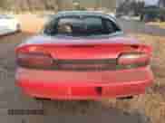 2002 Chevrolet Camaro Z28 z VIN 2G1FP22G722148992, wystawiony jako Copart lot #86623824 z przebiegiem 86 909 mil mil oraz Szkoda całkowita • Salvage title. Historia ofert i sprzedaży dostępna na DreamBid. Obrazek 6.