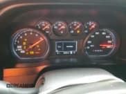 ✅ 2020 Chevrolet Silverado 1500 Custom • VIN: 3GCPWBEK5LG267055 • Lot: 82396395. Wystawiony na Copart z przebiegiem 85 350 mil. Bezpłatny archiwum sprzedaży aukcyjnych z USA i szczegółowy raport historii pojazdu na DreamBid. Zdjęcie 9.