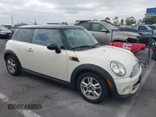 2013 MINI Hardtop with VIN WMWSU3C51DT687156, listed as a IAAI auction lot 42750063 with 93,002 mi miles and . Bid and sale history available at DreamBid. Image 1.