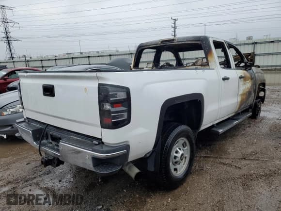 ✅ 2015 Chevrolet Silverado 2500HD LT • VIN: 1GC2KVE81FZ140321 • Лот: 86995094. Опубликован ранее на Copart с пробегом Не указан. Бесплатный доступ к архиву аукционных продаж из США и подробный отчёт об истории автомобиля на DreamBid. Изображение 3.