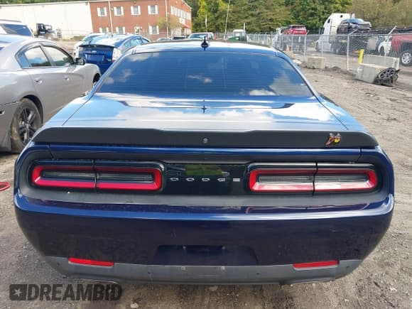 ✅ 2015 Dodge Challenger R/T Scat Pack Shaker • VIN: 2C3CDZFJ2FH716137 • Лот: 43293700. Опубликован ранее на IAAI с пробегом 64 689 миль. Бесплатный доступ к архиву аукционных продаж из США и подробный отчёт об истории автомобиля на DreamBid. Изображение 16.