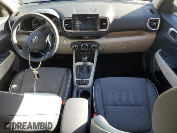 ✅ 2022 Hyundai Venue Limited • VIN: KMHRC8A3XNU153793 • Lot: 87425965. Listed on Copart with 36,150 mi. Free auction sales archive from the USA and detailed vehicle history report at DreamBid. Image 8.