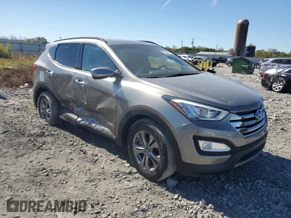 ✅ 2016 Hyundai Santa Fe • VIN: 5XYZU3LB1GG332642 • Лот: 89869695. Опубликован ранее на Copart с пробегом 80 357 миль. Бесплатный доступ к архиву аукционных продаж из США и подробный отчёт об истории автомобиля на DreamBid. Изображение 4.