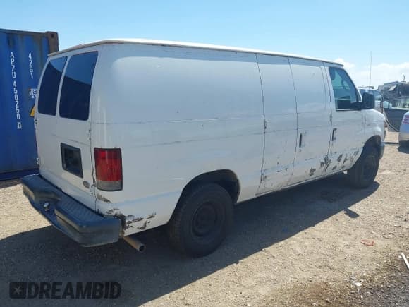 ✅ 2011 Ford Econoline Cargo Commercial • VIN: 1FTNE1EW0BDB30057 • Lot: 42934974. Listed on IAAI with 316,326 mi. Free auction sales archive from the USA and detailed vehicle history report at DreamBid. Image 4.