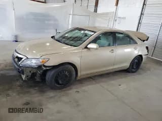 ✅ 2010 Toyota Camry • VIN: 4T1BF3EK5AU104444 • Лот: 54502045. Опубликован ранее на Copart с пробегом 236 102 миль. Бесплатный доступ к архиву аукционных продаж из США и подробный отчёт об истории автомобиля на DreamBid. Изображение 1.