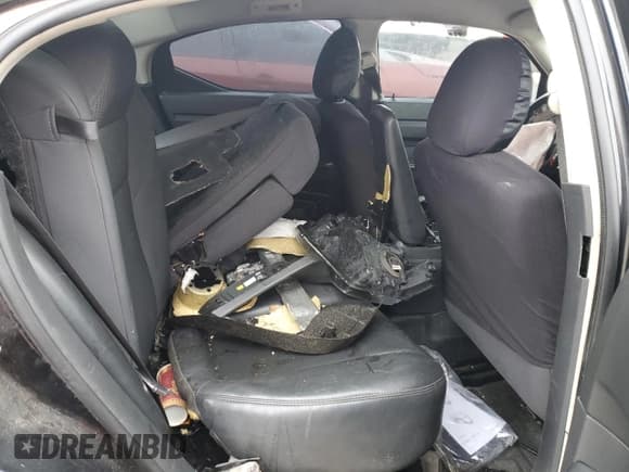 ✅ 2010 Dodge Charger Police • VIN: 2B3AA4CV7AH208018 • Lot: 88984625. Wystawiony na Copart z przebiegiem Nie podano. Bezpłatny archiwum sprzedaży aukcyjnych z USA i szczegółowy raport historii pojazdu na DreamBid. Zdjęcie 10.