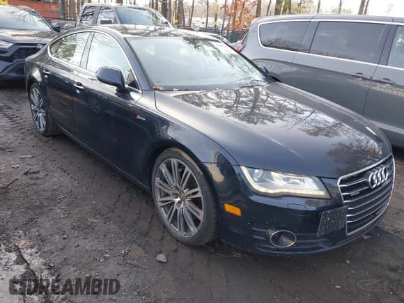 ✅ 2013 Audi A7 Premium Plus • VIN: WAUYGAFCXDN009221 • Лот: 41607431. Опубликован ранее на IAAI с пробегом 188 319 миль. Бесплатный доступ к архиву аукционных продаж из США и подробный отчёт об истории автомобиля на DreamBid. Изображение 1.