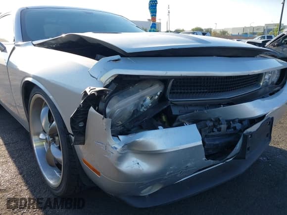 ✅ 2012 Dodge Challenger R/T Classic • VIN: 2C3CDYBTXCH267481 • Lot: 43023279. Wystawiony na IAAI z przebiegiem 96 434 mil. Bezpłatny archiwum sprzedaży aukcyjnych z USA i szczegółowy raport historii pojazdu na DreamBid. Zdjęcie 6.