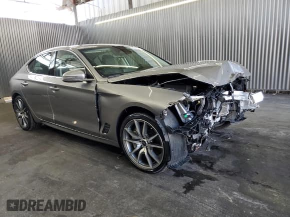 ✅ 2025 Genesis G70 2.5T • VIN: KMTG34SC3SU154204 • Lot: 90485965. Wystawiony na Copart z przebiegiem 24 438 mil. Bezpłatny archiwum sprzedaży aukcyjnych z USA i szczegółowy raport historii pojazdu na DreamBid. Zdjęcie 4.
