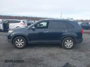 ✅ 2013 Kia Sorento LX • VIN: 5XYKT3A67DG393788 • Lot: 43655319. Listed on IAAI with 256,719 mi. Free auction sales archive from the USA and detailed vehicle history report at DreamBid. Image 14.