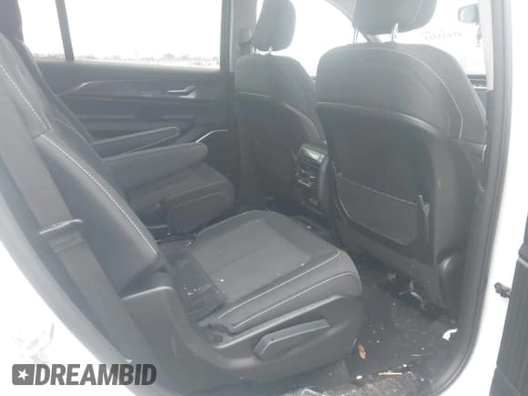 ✅ 2022 Jeep Grand Cherokee Altitude • VIN: 1C4RJJAG6N8608944 • Lot: 41423313. Listed on IAAI with 53,086 mi. Free auction sales archive from the USA and detailed vehicle history report at DreamBid. Image 8.