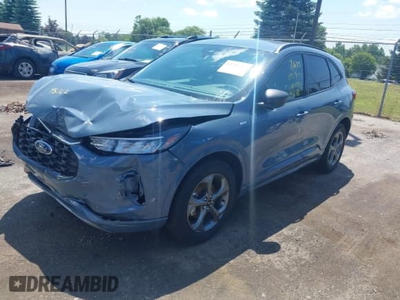 ✅ 2023 Ford Escape ST-Line • VIN: 1FMCU9MN6PUA79328 • Лот: 42706981. Опубликован ранее на IAAI с пробегом 26 464 миль. Бесплатный доступ к архиву аукционных продаж из США и подробный отчёт об истории автомобиля на DreamBid. Изображение 17.