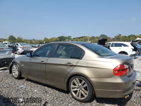 ✅ 2006 BMW 3 Series 325i • VIN: WBAVB13516KX63703 • Lot: 81314425. Listed on Copart with 198,504 mi. Free auction sales archive from the USA and detailed vehicle history report at DreamBid. Image 2.