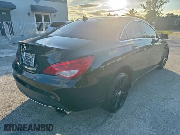 ✅ 2016 Mercedes-Benz CLA 250 • VIN: WDDSJ4EB5GN313524 • Lot: 95901895. Wystawiony na Copart z przebiegiem 145 724 mil. Bezpłatny archiwum sprzedaży aukcyjnych z USA i szczegółowy raport historii pojazdu na DreamBid. Zdjęcie 3.