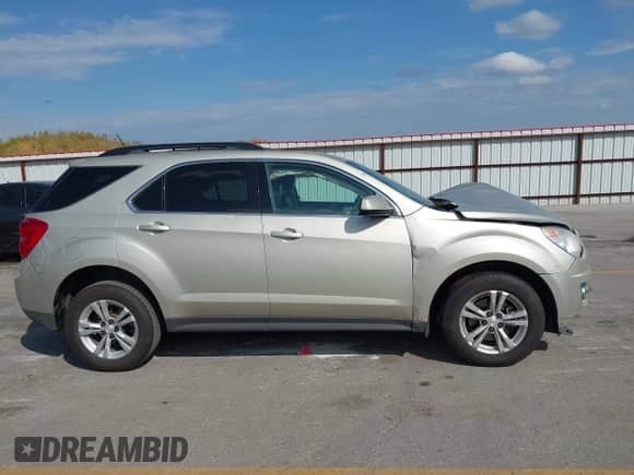 2015 Chevrolet Equinox LT z VIN 2GNALCEK3F1159025, wystawiony jako IAAI lot #43161481 z przebiegiem 144 942 mil mil oraz . Historia ofert i sprzedaży dostępna na DreamBid. Obrazek 14.
