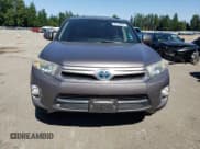 ✅ 2011 Toyota Highlander • VIN: JTEBC3EH7B2001522 • Lot: 60148825. Listed on Copart with 180,573 mi. Free auction sales archive from the USA and detailed vehicle history report at DreamBid. Image 5.