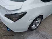 ✅ 2013 Hyundai Genesis Coupe R-Spec • VIN: KMHHU6KJ4DU105764 • Lot: 42673354. Wystawiony na IAAI z przebiegiem 38 479 mil. Bezpłatny archiwum sprzedaży aukcyjnych z USA i szczegółowy raport historii pojazdu na DreamBid. Zdjęcie 13.