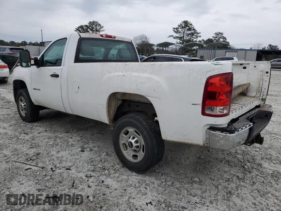 ✅ 2014 GMC Sierra 1500 • VIN: 1GT01ZC88EF185972 • Лот: 44773564. Опубликован ранее на Copart с пробегом 369 968 миль. Бесплатный доступ к архиву аукционных продаж из США и подробный отчёт об истории автомобиля на DreamBid. Изображение 2.